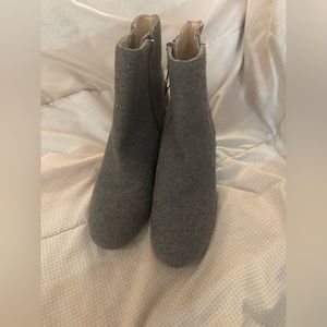 Nine West Booties in Gray size 7.5